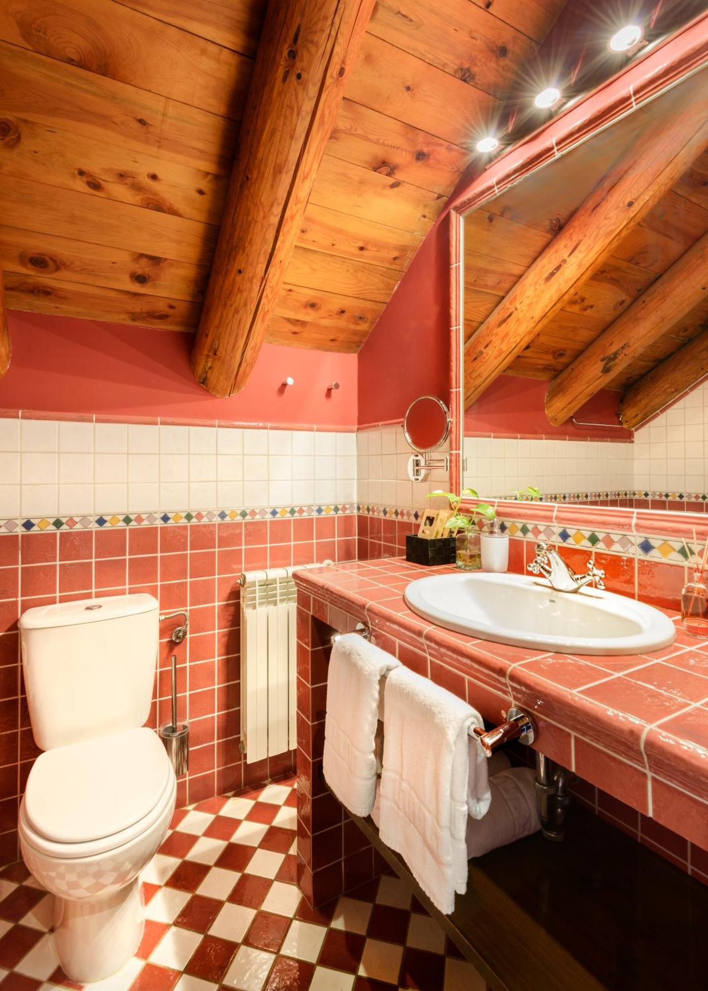 Hotel Rural El Mirador De Los Pirineos Santa Cruz De La Seros Luaran gambar